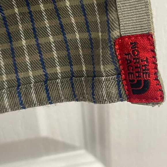 The North Face Men's Classic Casual Button Down Shirt Long Sleeve size M - Picture 6 of 8